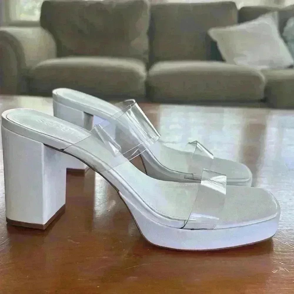 Shutz women's ARIELLA PLATFORM VINYL SANDAL size 10B - Picture 5 of 11